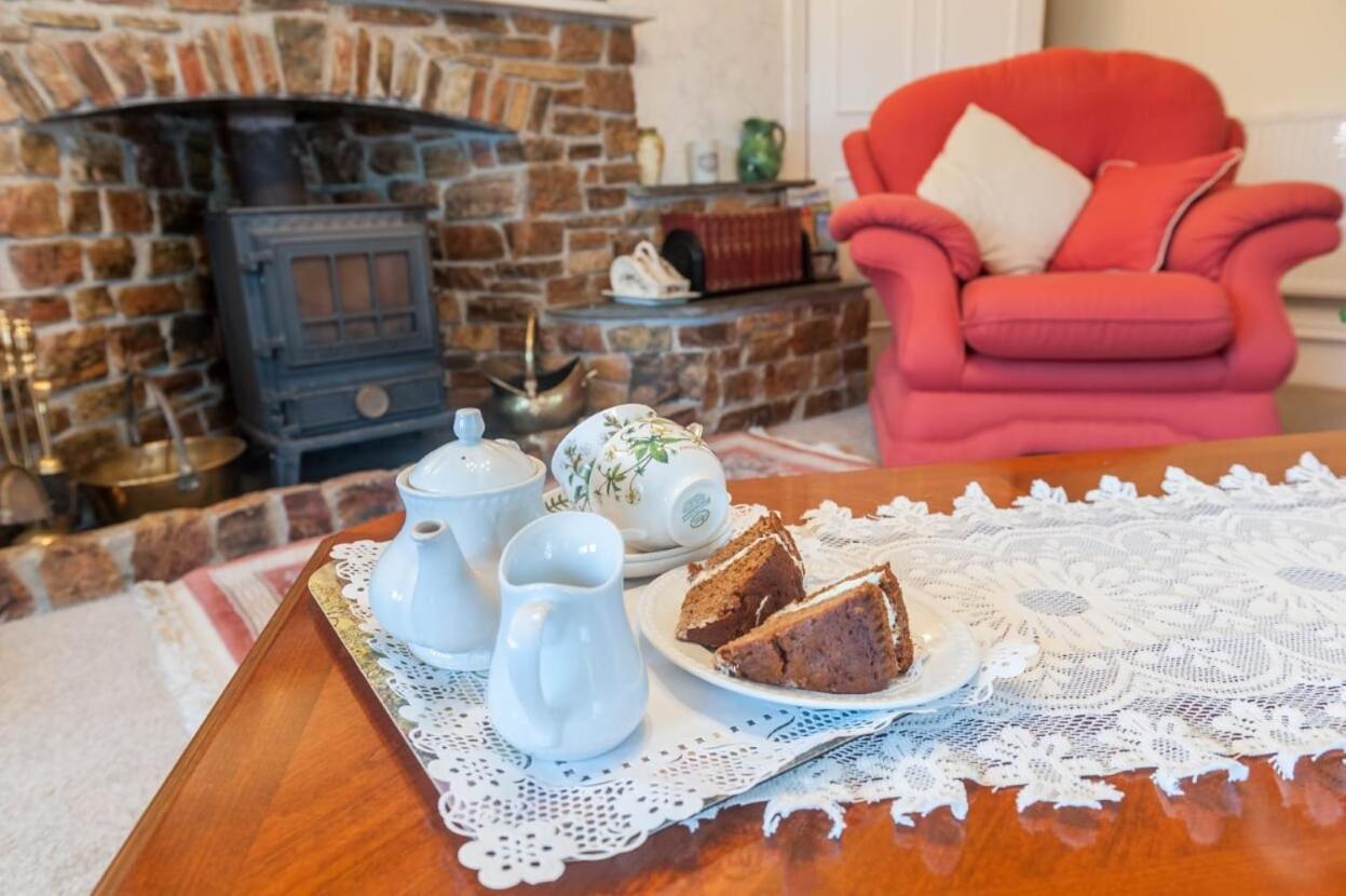 Knole Farm Bed & Breakfast Okehampton Dış mekan fotoğraf